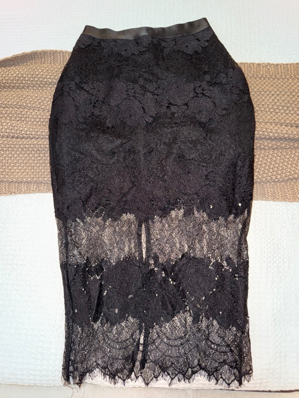 Bebe Black Lace Midi Pencil Skirt Sheer Floral Lace Size Small S